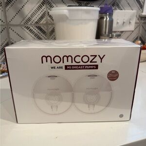 Momcozy M5 Breast Pumps